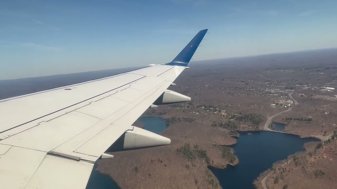 Delta Embraer 175 takeoff from White Plains (HPN)