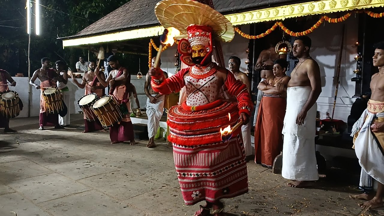 കൈകോളൻ തെയ്യവും ചരിത്രവും|kaikkolan theyyam with history 