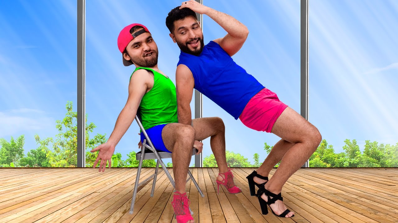 Hombres bailando sexi
