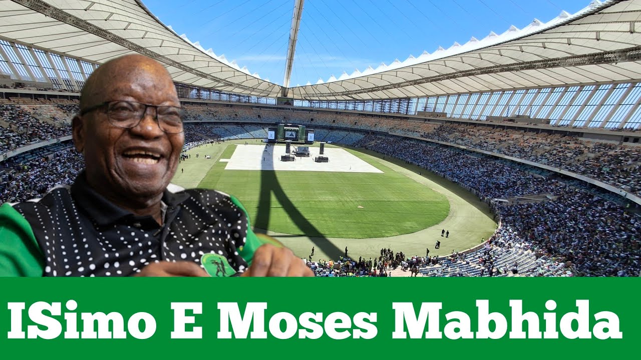Amalunga Eqembu le MK Aseqalile ukutheleka e Moses Mabhida Stadium.