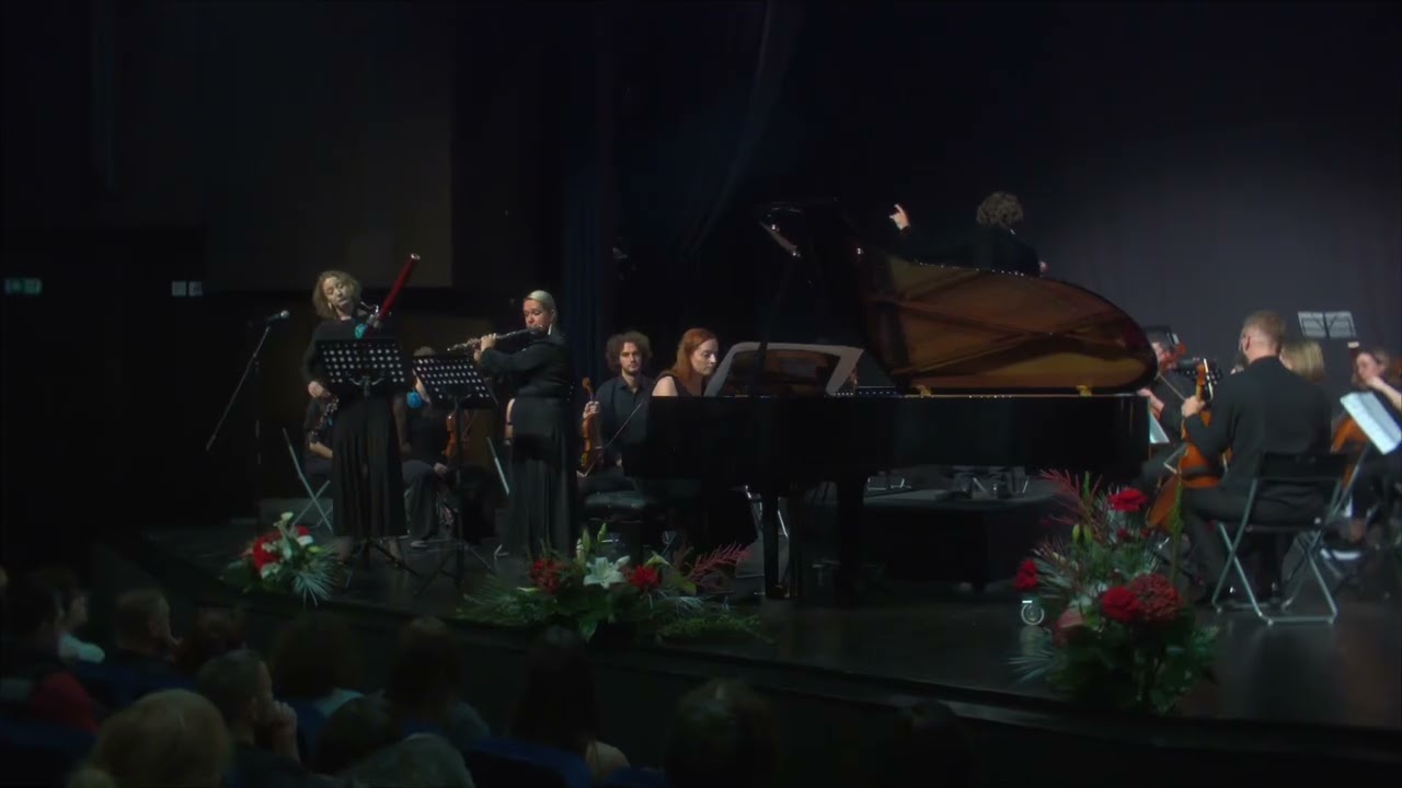 Ludwig van Beethoven – Romance cantabile in E, WoO 207 for piano, flute, bassoon, and orchestra