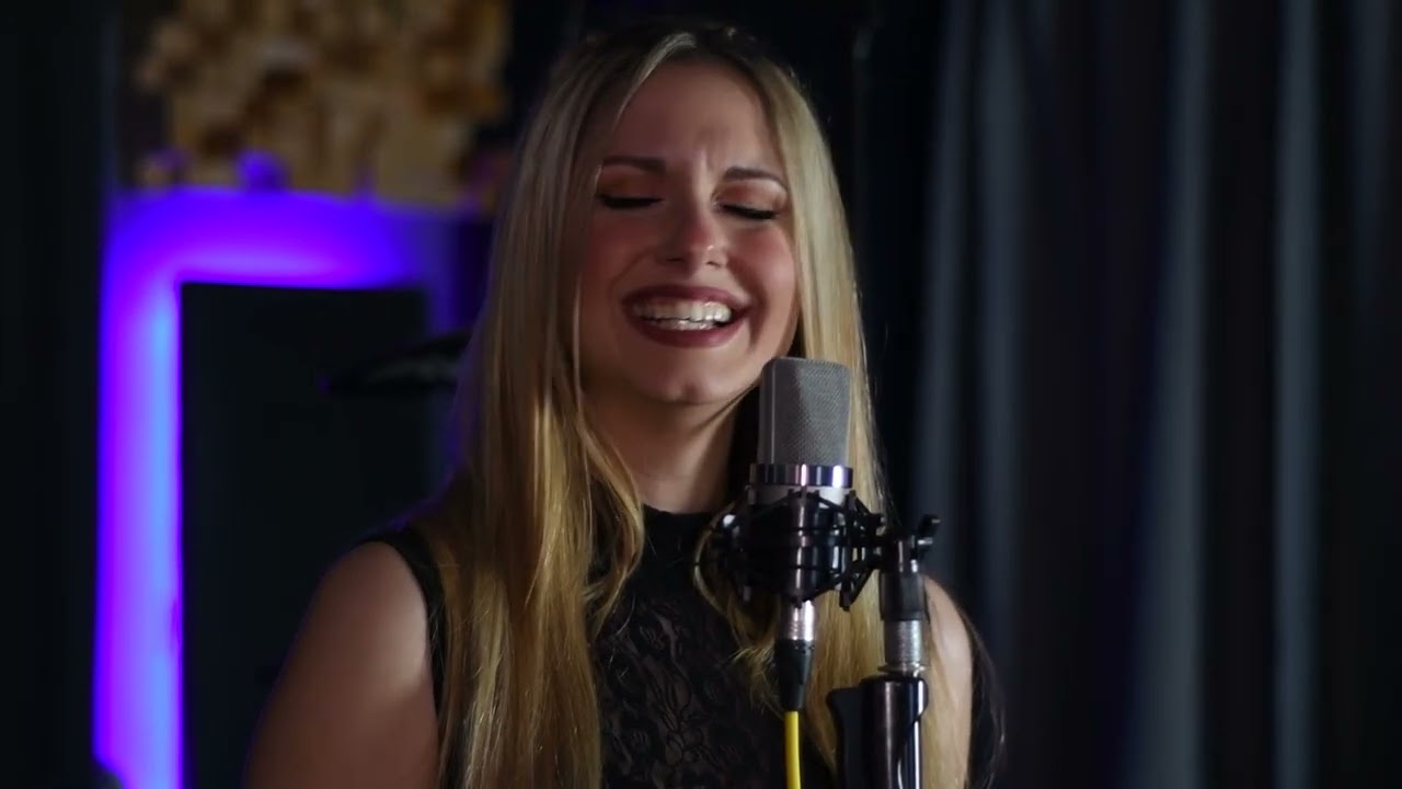 Όλες του κόσμου οι Κυριακές - Oles tou kosmou oi kyriakes ( Cover ) by Despina Zacharitsev