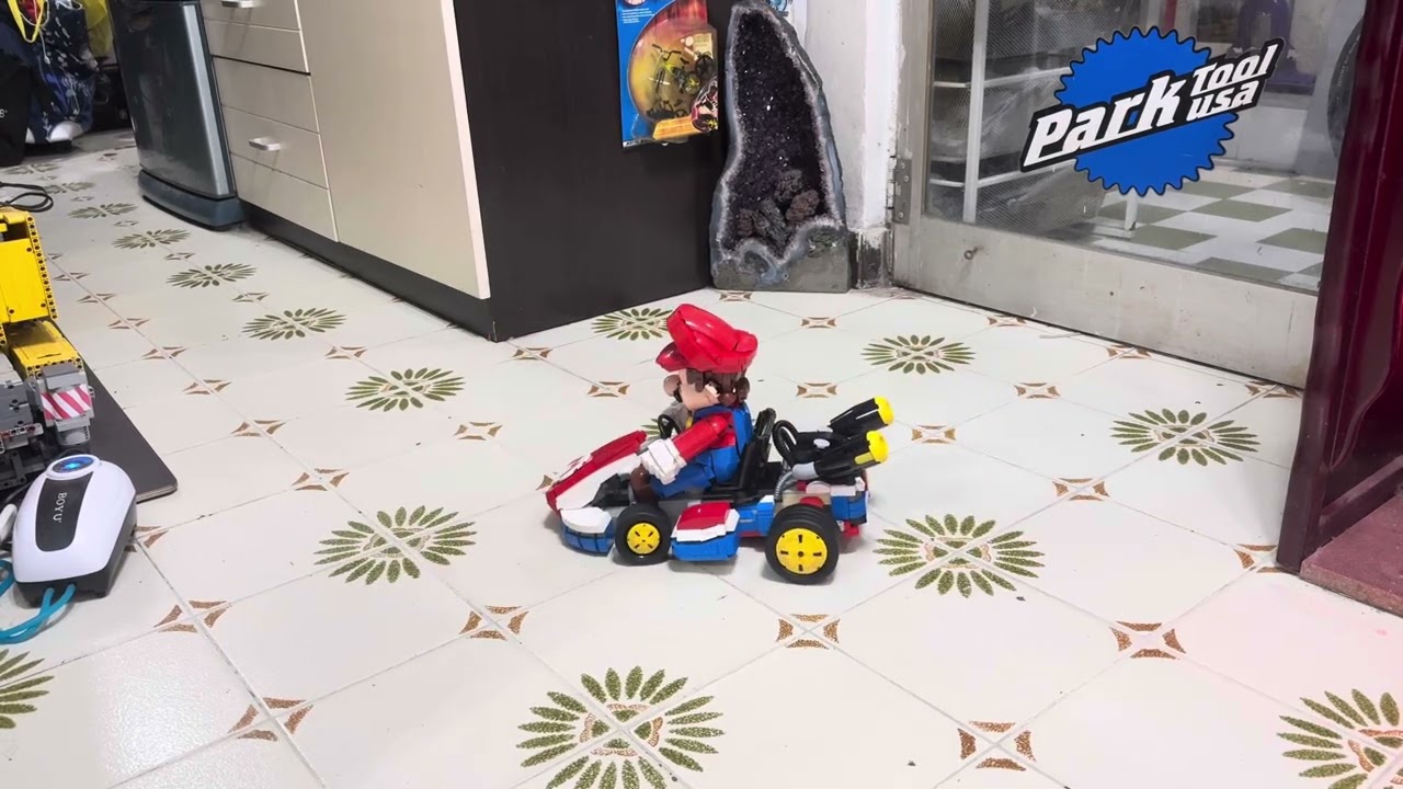 LEGO 72037 MARIO & STANDARD KART RC
