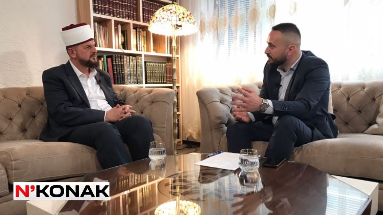 N'Konak - Dr. Shefqet Krasniqi, Hoxhë