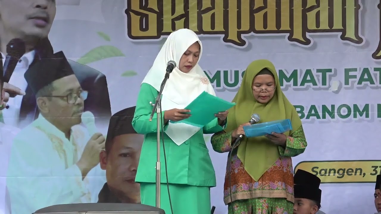 PEMBAWA ACARA PENGAJIAN MUSLIMAT FATAYAT NU SE KECAMATAN KAJORAN RANTING DESA SANGEN