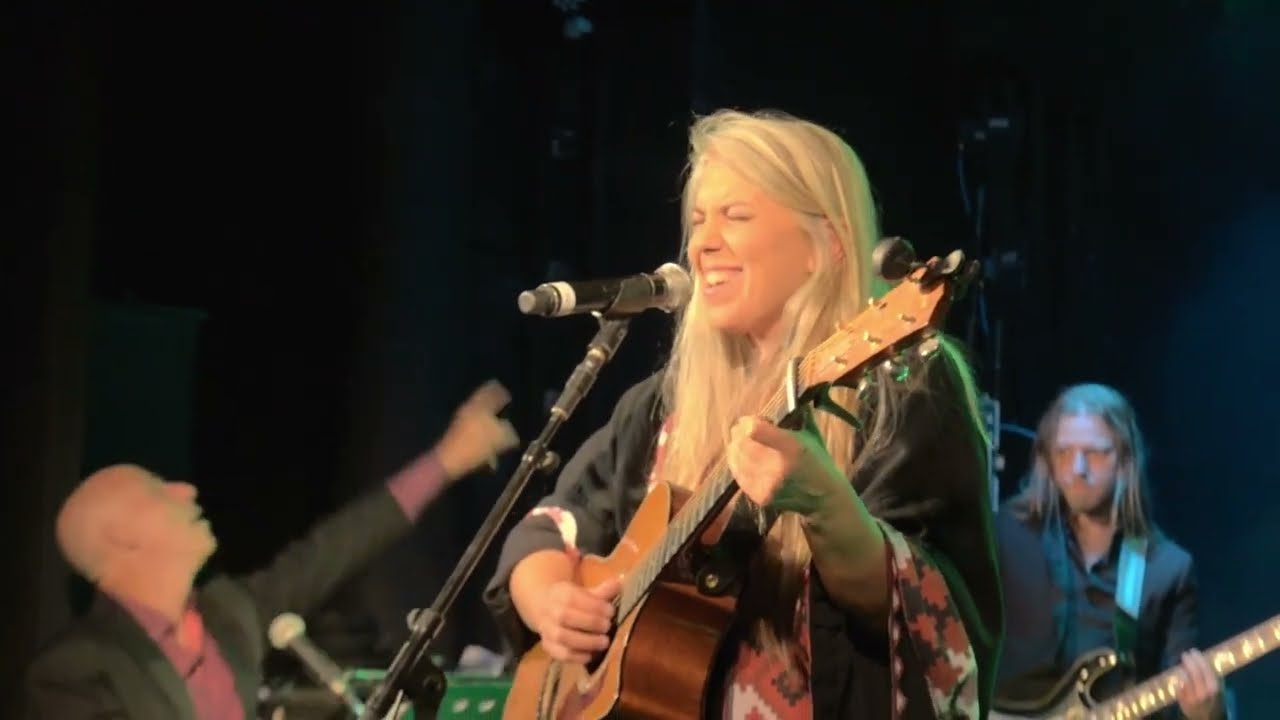 Warriors Of Peace - Iris & Ofer Portugaly's Gospel Choir feat. Yael Deckelbaum