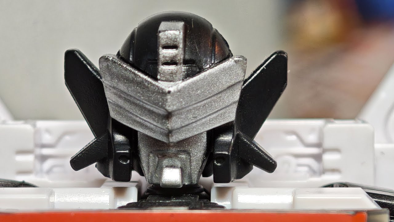 Transformers Earthrise EXHAUST