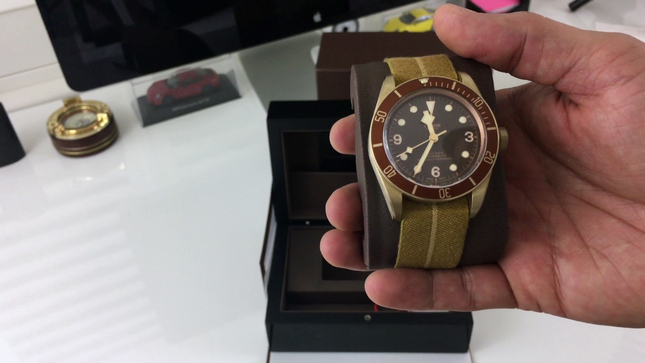 Tudor Black Bay Bronze - uniqueness and ageing - hands on