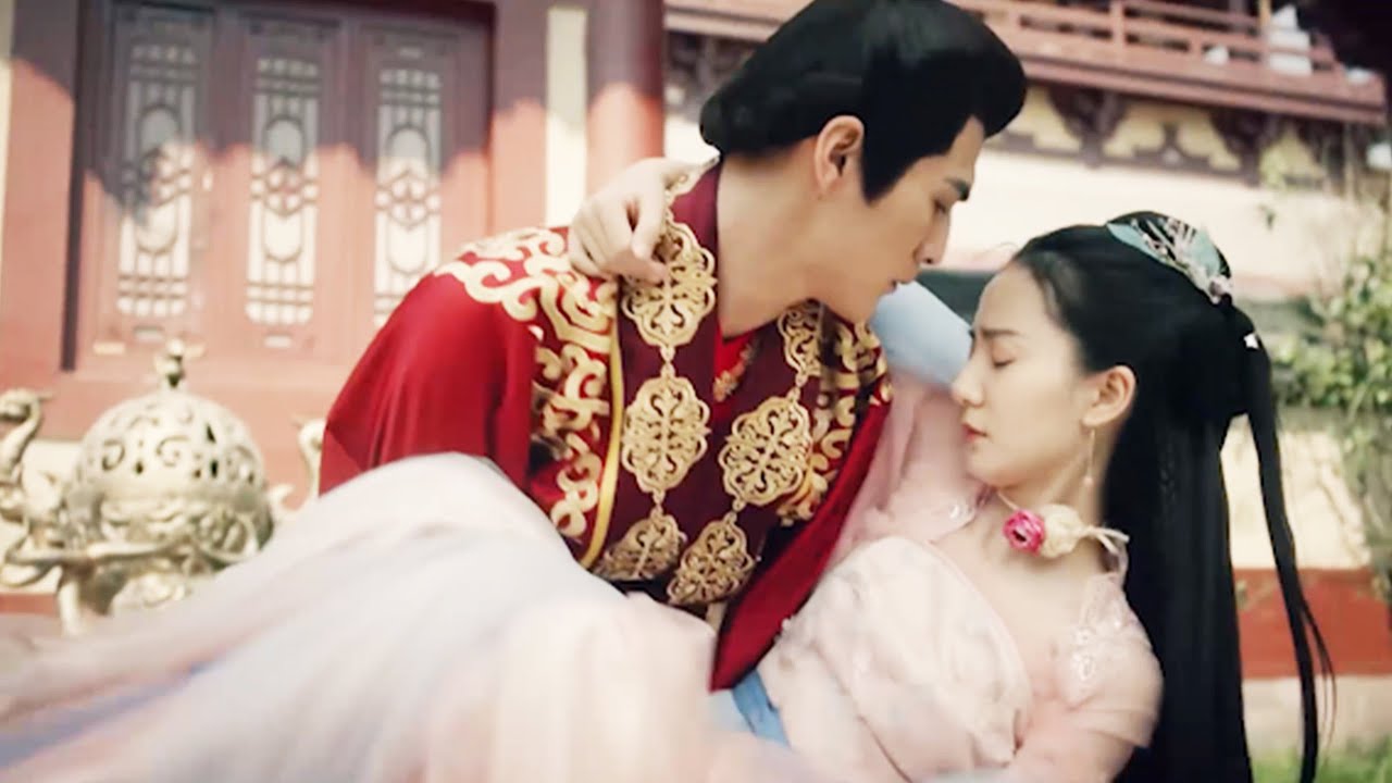 灰姑娘婚礼上帮皇帝挡住致命一击，让他以身相许🪅小主别闹Naughty Princess