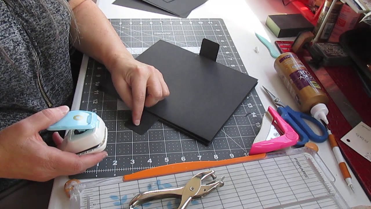 Tuto #4 de 17 | Le Grand Album Disney | La page 2 (Les Double-Montagnes) | Scrapbooking