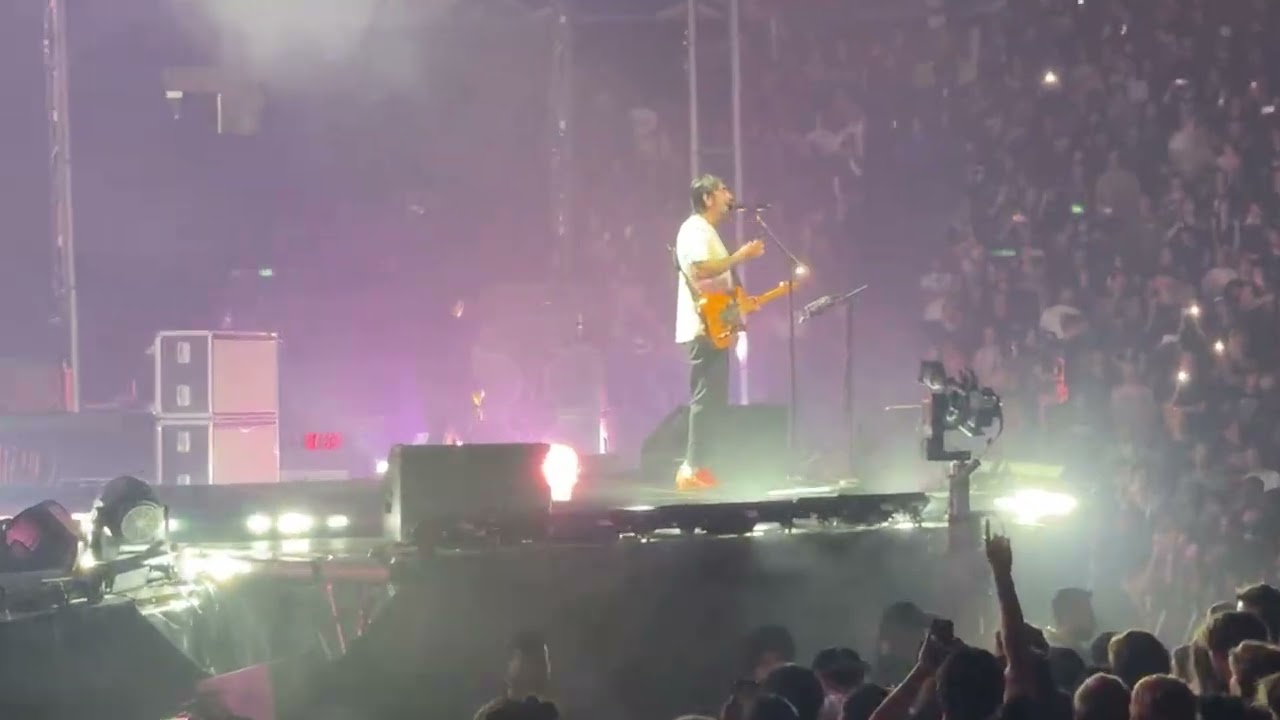 Deftones - Cherry Waves (live in Vancouver) 8/22/2025