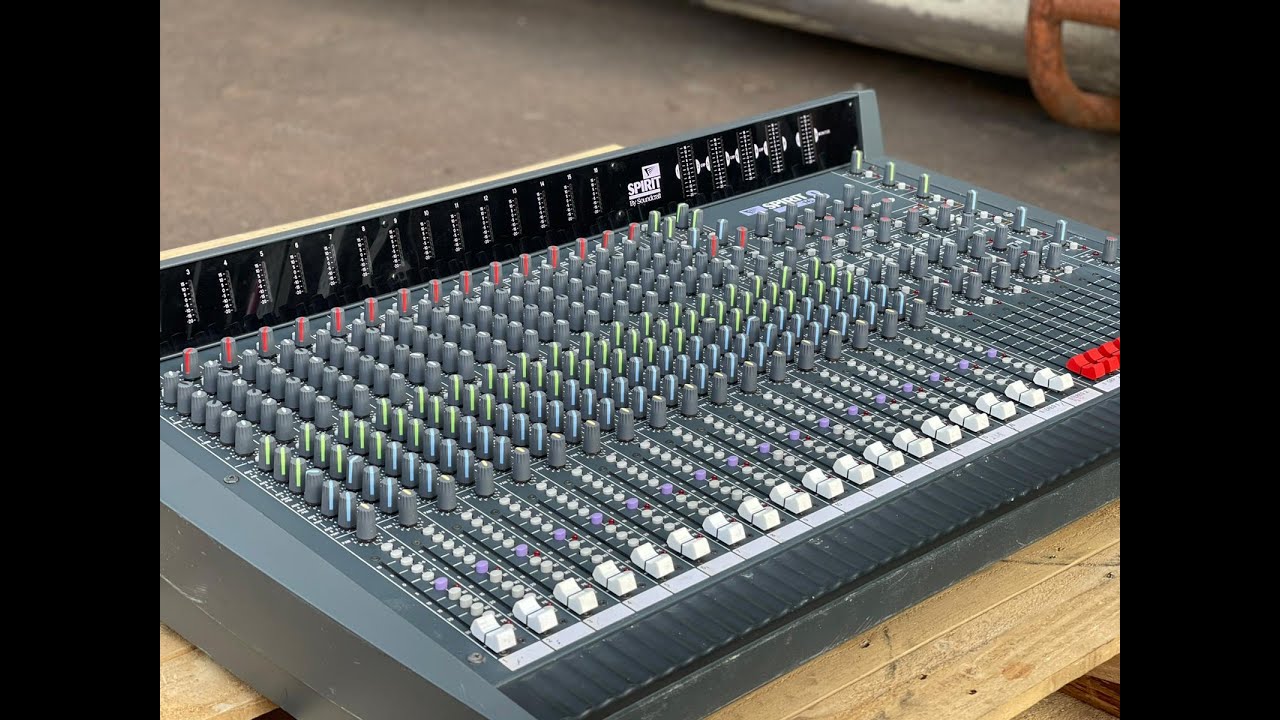 Mixer soundcraft spirit 8 16ch
