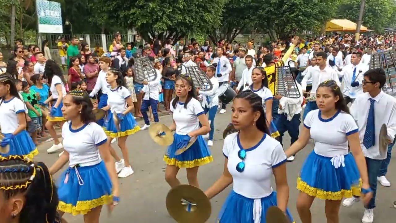 Desfile da Fanfarra da Escola Estadual Marechal Rondon em Tabatinga-AM