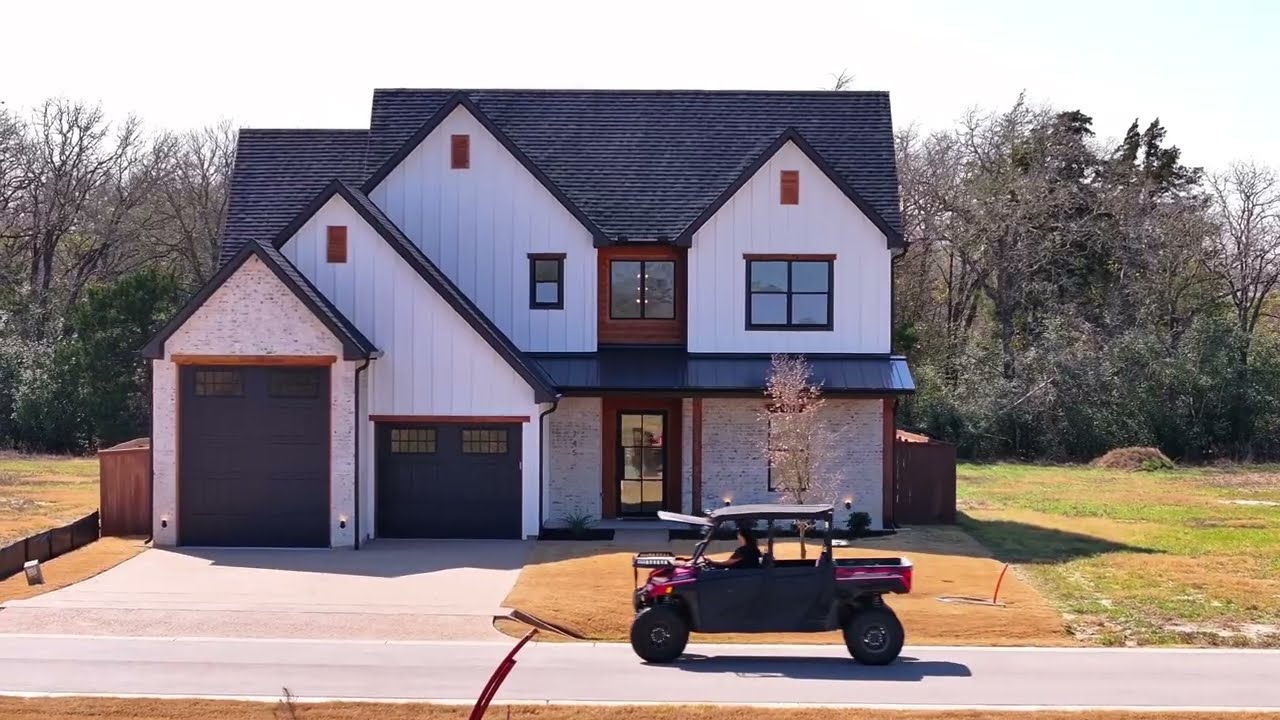 Lake Somerville Luxury Home | New Construction Near College Station & TAMU