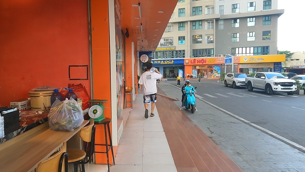 Videogram 8.6 — The Cost of Staying Here (Chi Phí Ở Đây)