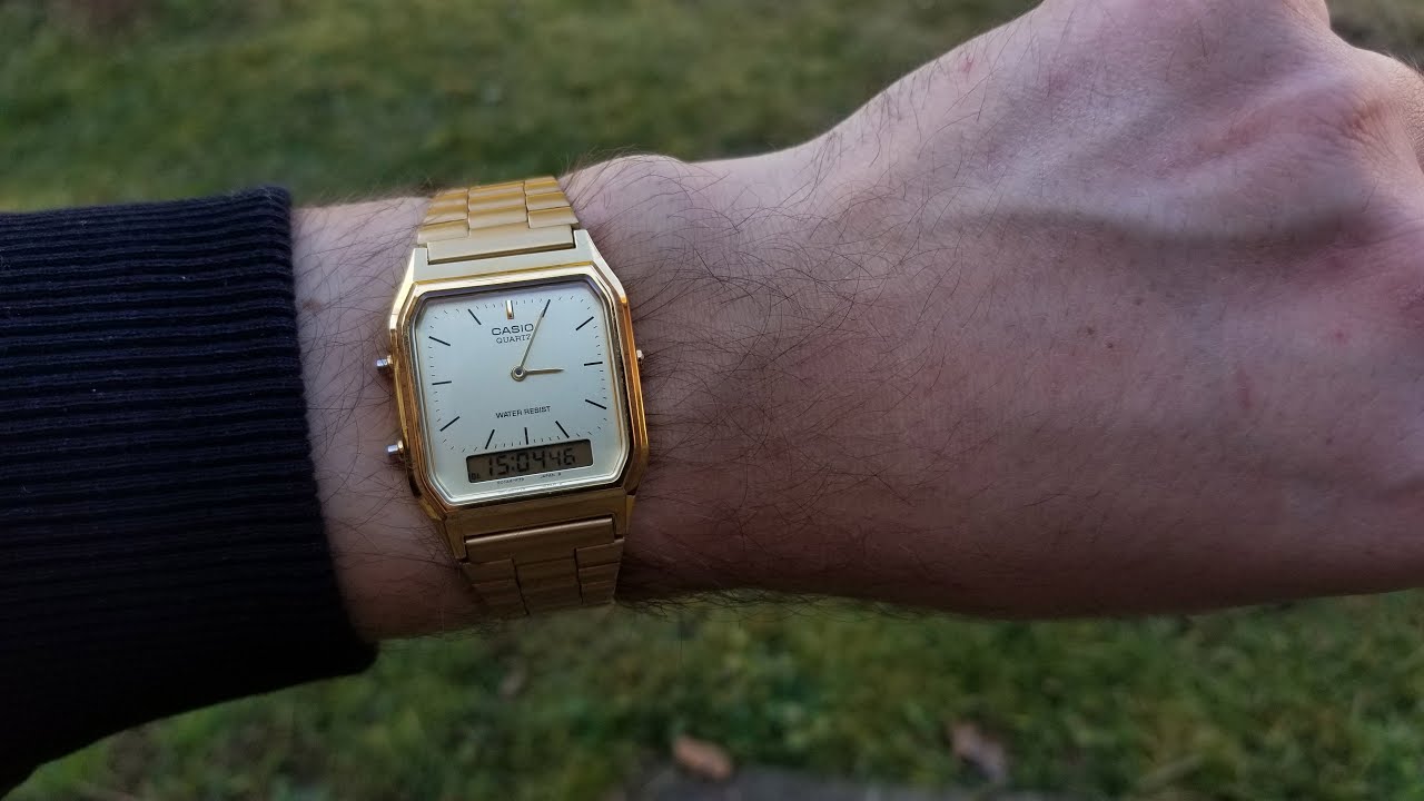 Casio AQ-230 - Wristshot & Wristroll