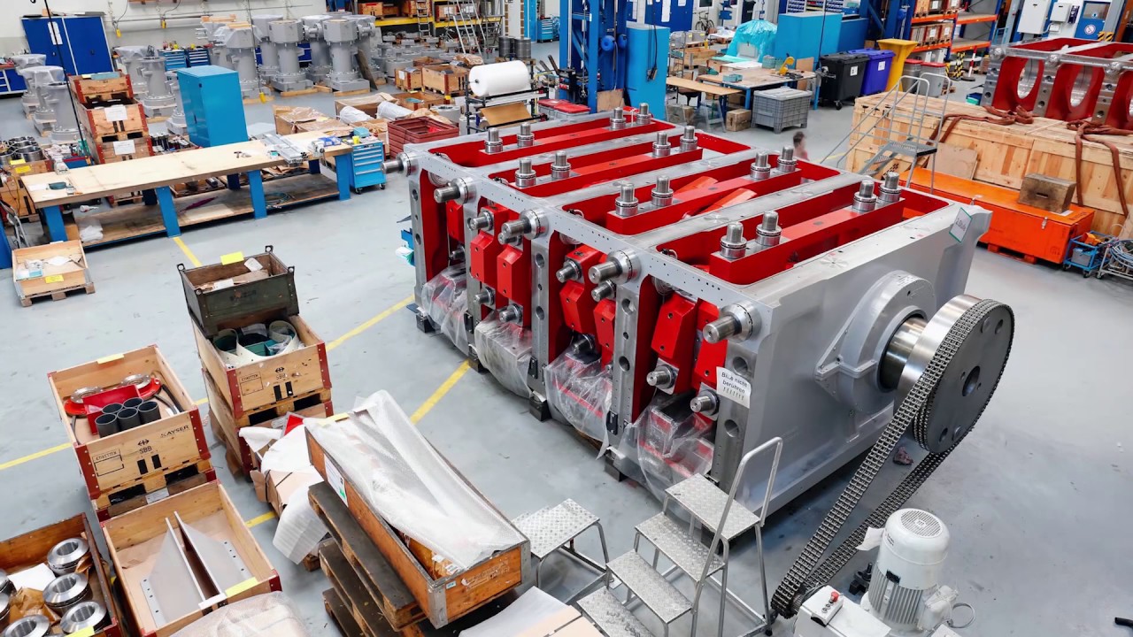 Assembly of a Hyper Compressor in Time Lapse