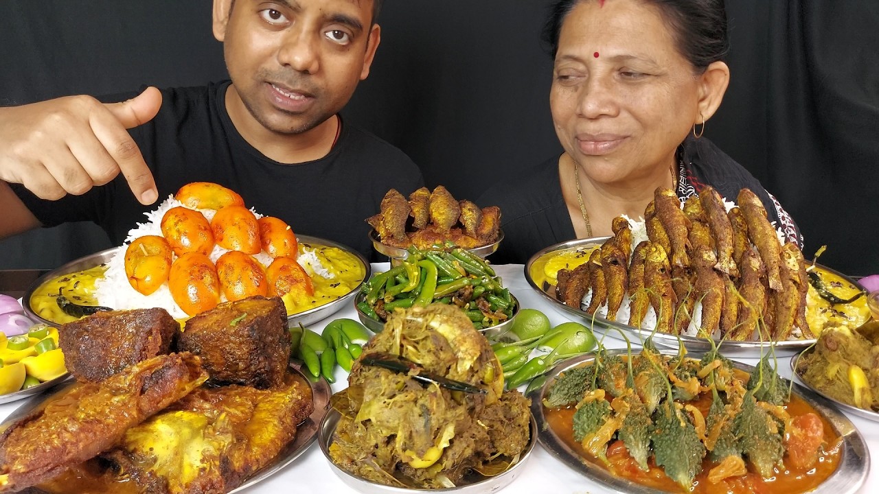 HOME COOKED BENGALI INDIAN DISHES EATING WITH MY MOTHER ,YUMMY FOOD MUKBANG