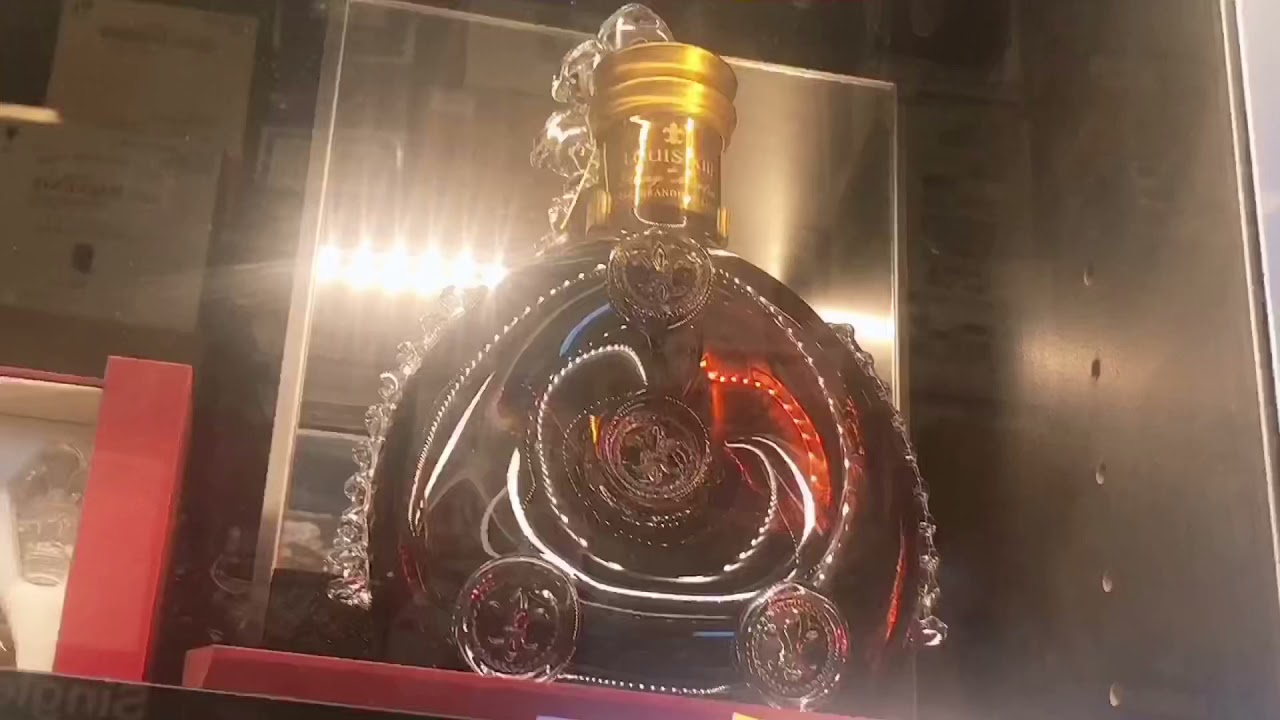 Rượu XO ..whisky .Martel .. và muōn ngàn loại rượu qúi trên đất mỹ làm say lòng kẻ tha hường .