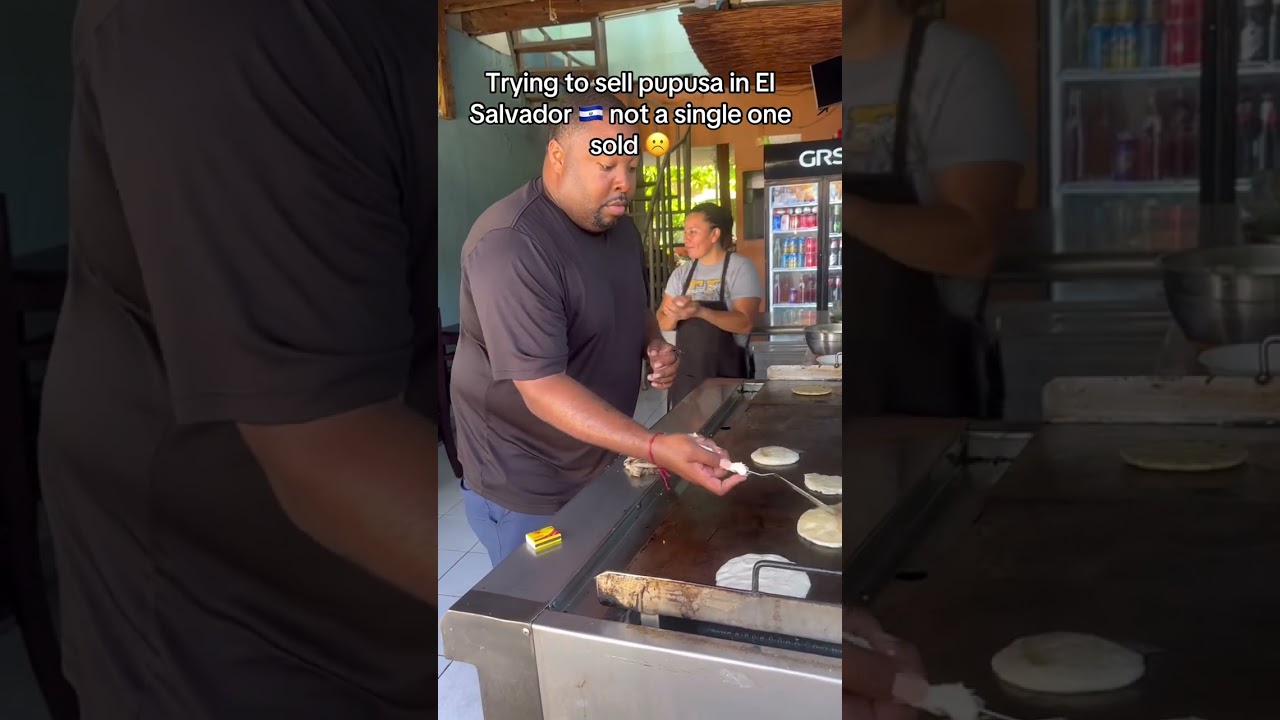Selling Pupusas In El Salvador