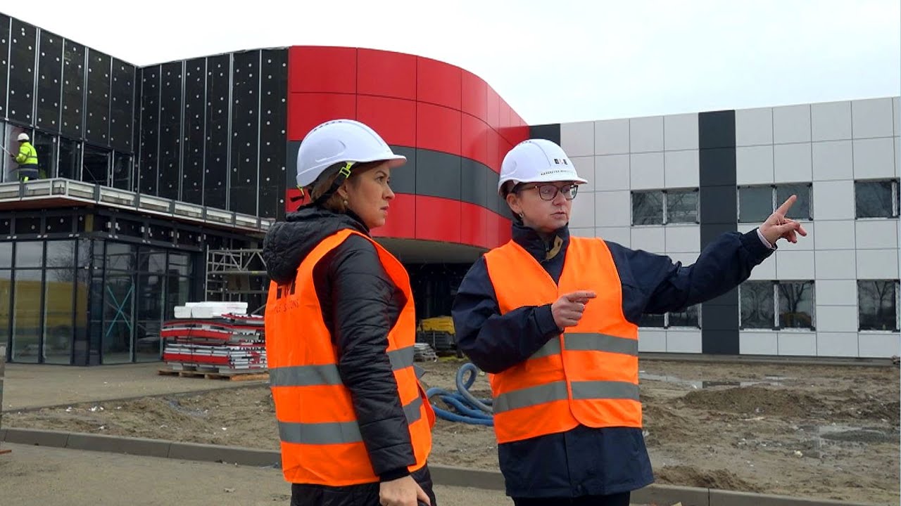 Budowa fabryki kabli w Rawiczu na ukończeniu. Byliśmy we wnętrzu