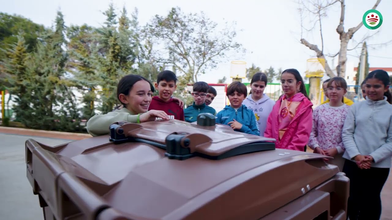 El contenedor marrón llega a Hornachos y los/as peques te lo cuentan