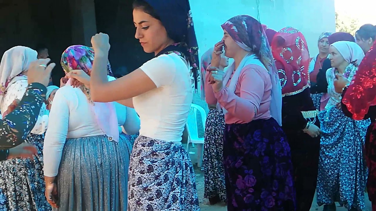 Müzisyen Özlem Ökten AKŞEHİR düğünleri Çakıllar köyü mahallesinden EMRE & SULTAN Arslan Çiftinin