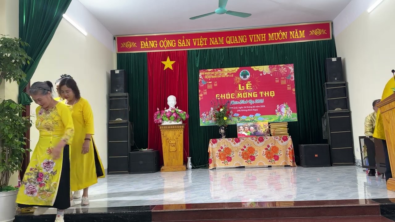 Văn nghệ phục vụ người cao tuổi tổ dân phố A nữ phường Bắc Giang
