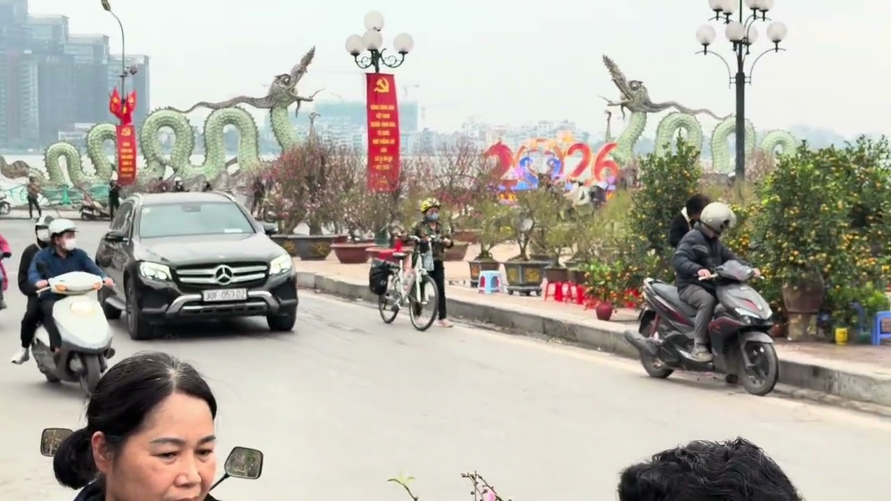 Vườn hoa Tây Hồ, Hà Nội; ngày 07.02.2026(20.12 ất tỵ)