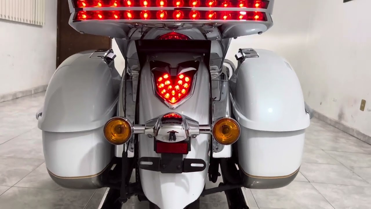 Kawasaki Vulcan Voyager  ABS 1700cc 2013