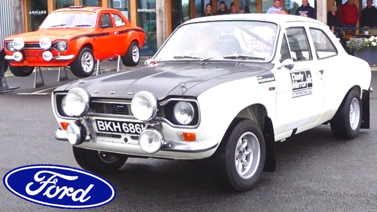 FORD Cars Arriving at The Motorist Ford Meet