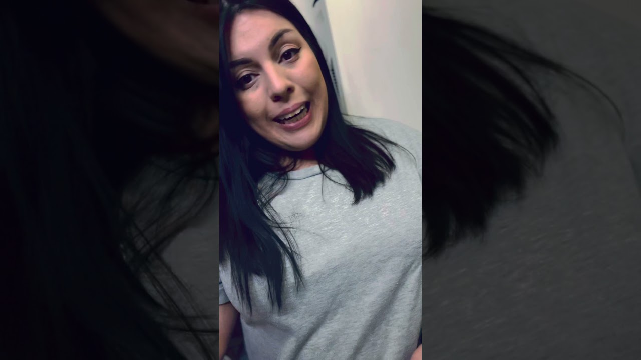 Shiny Smile Veneers - 1 yr update 😯