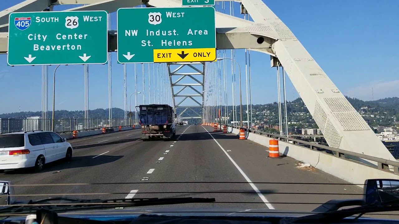 Running Around Portland, OR..  Why Are The Amazon Delivery Vehicles White?