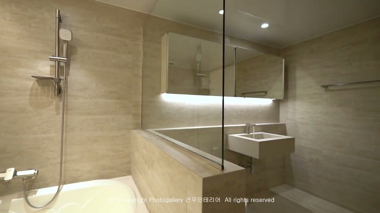 용인시 수지구 상현동 만현마을 두산위브아파트 _ 인테리어  by.건우인테리어