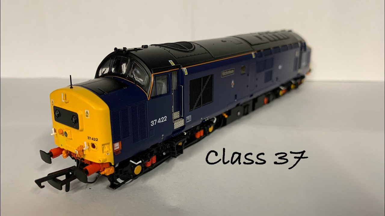Opening the new DRS plain blue class 37 - 37422 - by Accurascale with DCC sound