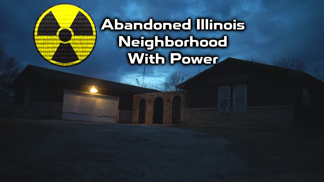 Exploring a Small Abandoned Neighborhood in Lake Barrington, Illinois