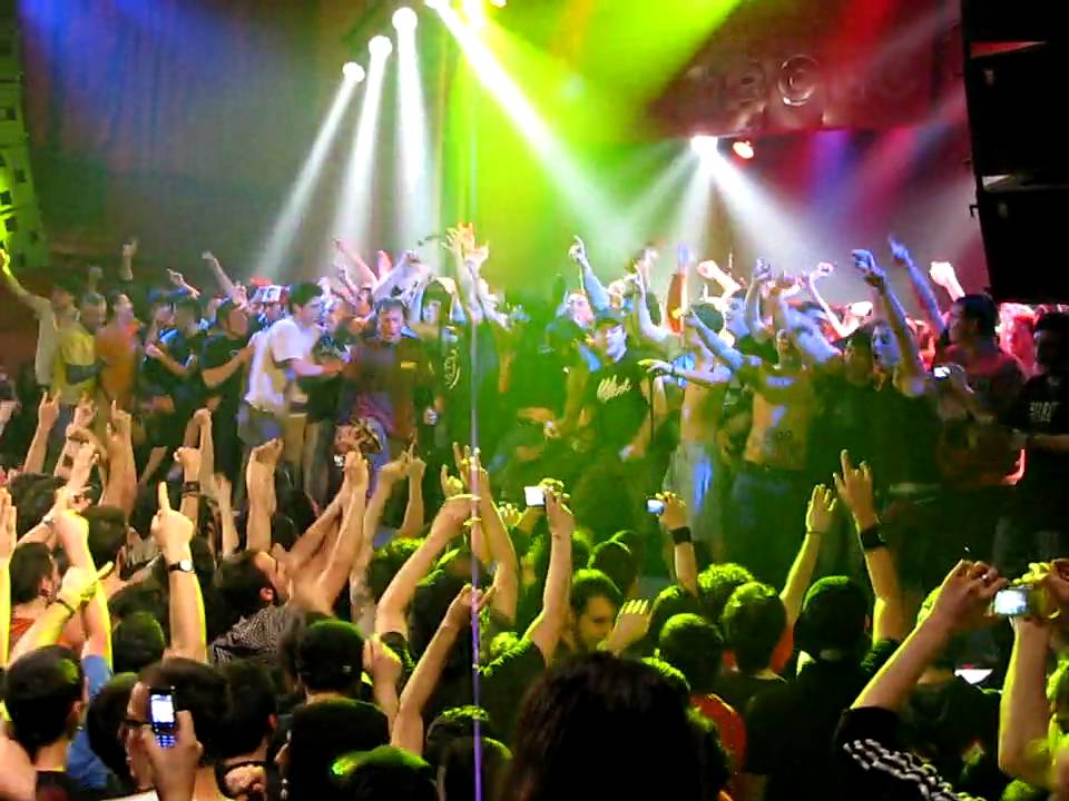 Pennywise - "Bro Hymn" @ Sala Apolo - Barcelona