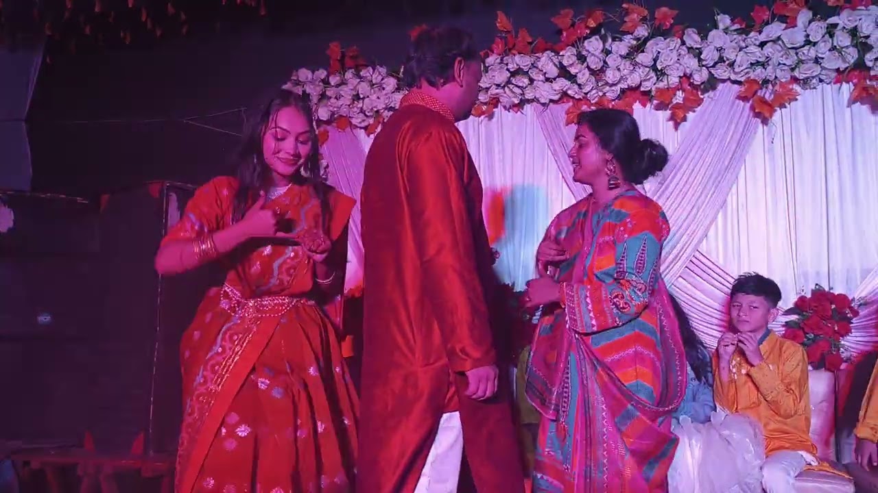 দুলা ভাই দুলা ভাই গান নুপুর বিথী আর আমার বড় বোনের জামাই মজার ডান্স 
