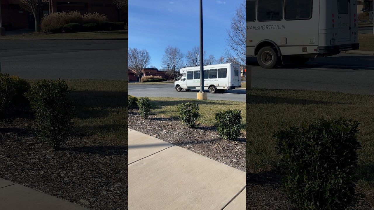 Bus 74 making a turn (6.8L Ford Triton V10 engine) 