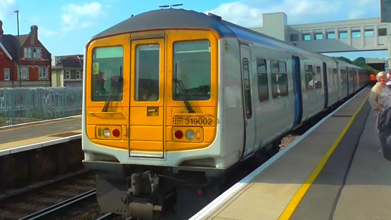 Trains at Balcombe & Haywards Heath (in Rush Hour) - 25/07/17