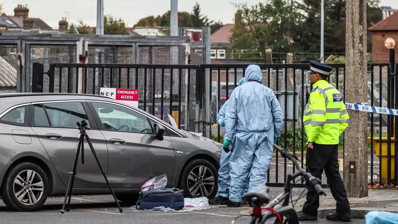 Hounslow stabbing | Another man, 30s with life-threatening stab wounds in Wild Wild Hounslow West