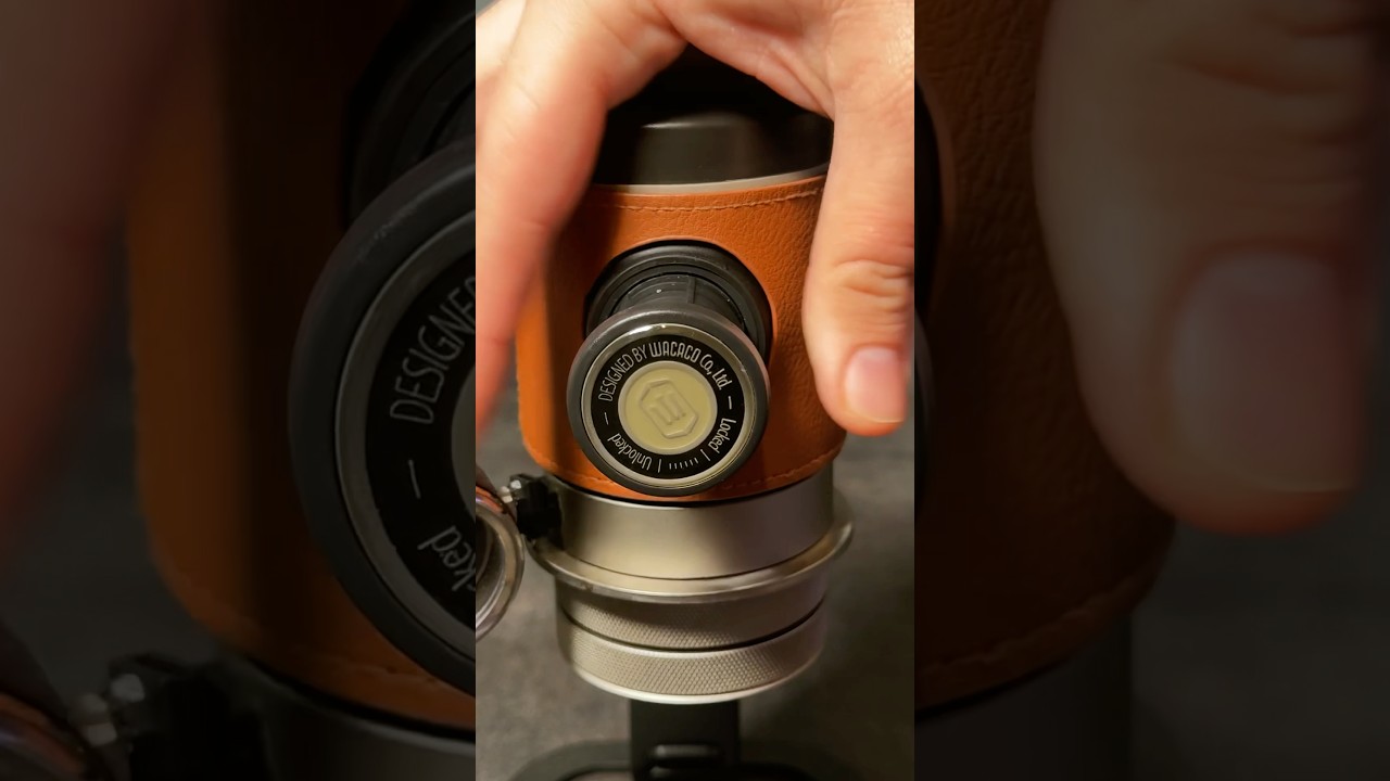 Jeden z najbardziej satysfakcjonujących sposob&oacute;w na przygotowanie espresso! #specialitycoffee #wacaco #asmr #espresso