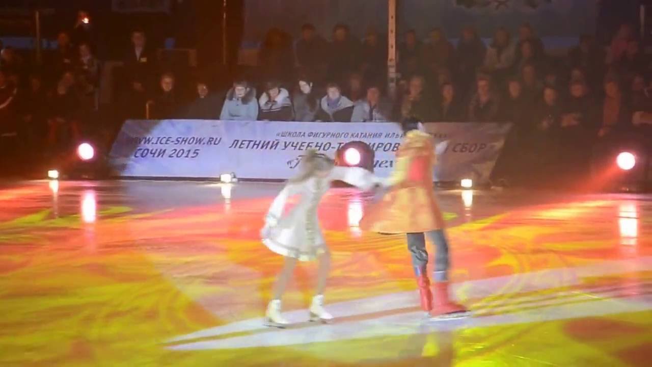 -Алла Михеева и Максим Маринин в ледовом шоу 