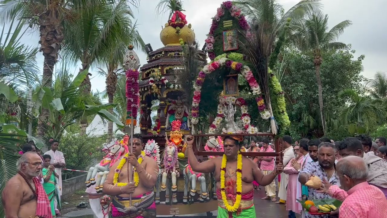 Kavadi St Pierre temple Narassingua Peroumal 2023