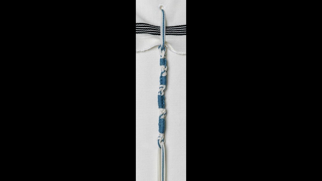 Tying Tzitzit Series: Ari/Radzyn/Chabad