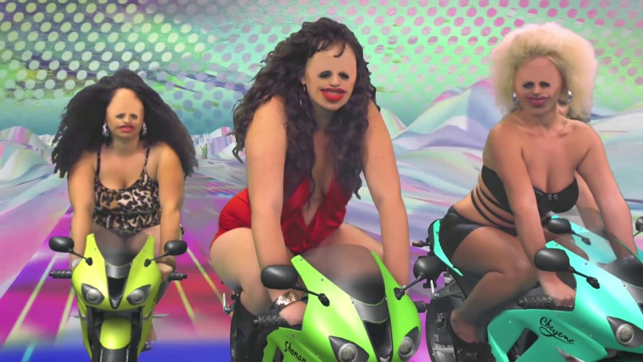 Major Lazer - Keep It Goin' Louder (feat. Ricky Blaze & Nina Sky) (Official Music Video)