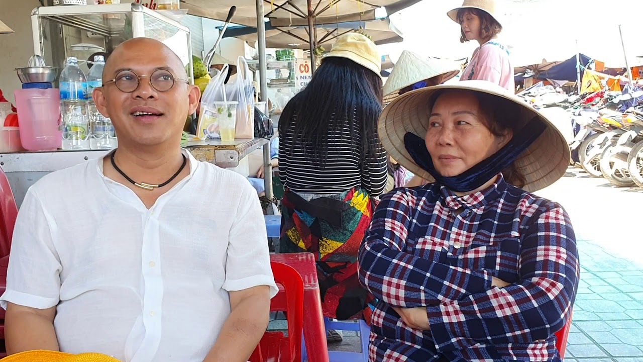 Lùng sục nát chợ Đầm Nha Trang để tìm chả cá Hai Hường!