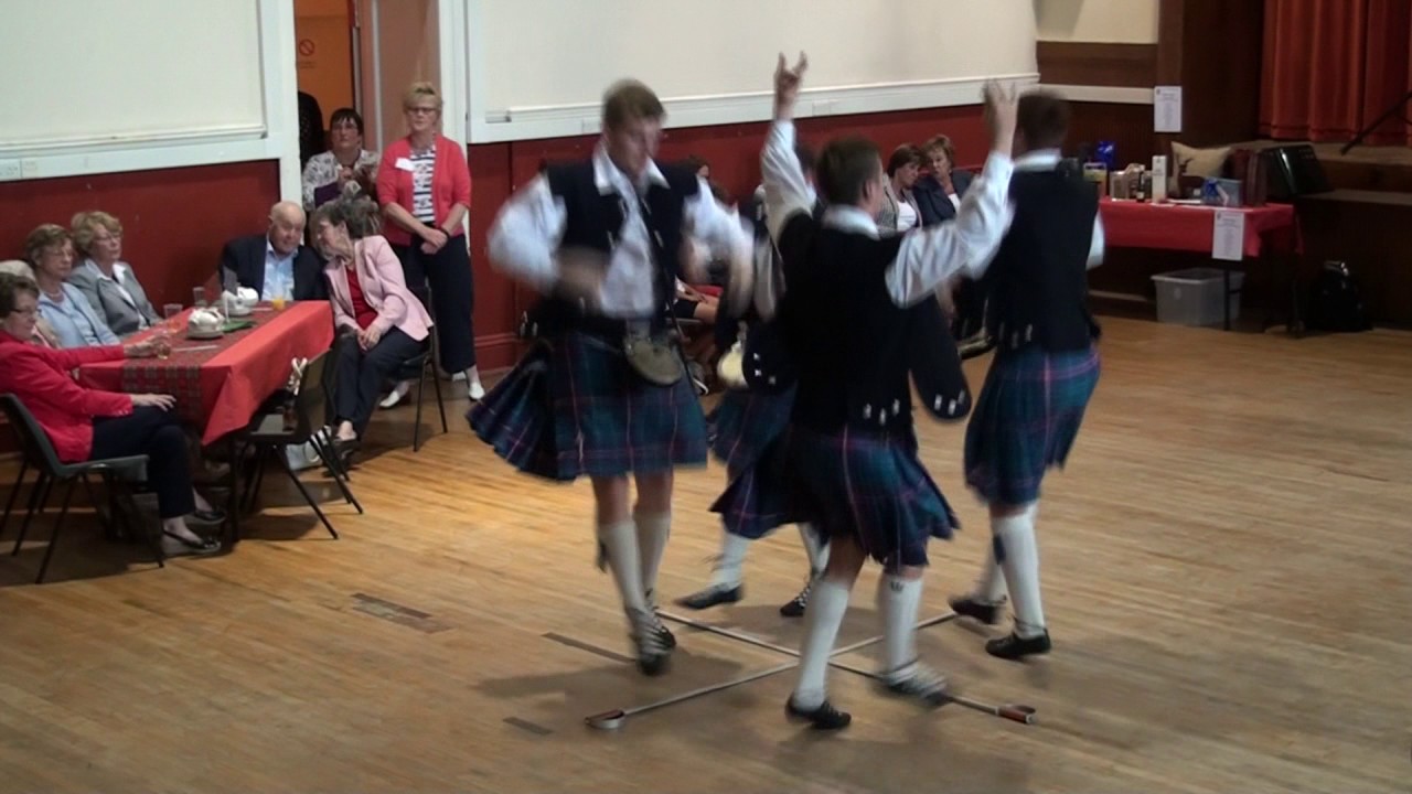 Castle Douglas Civic Week 2017  The Thornhill Dancers 01