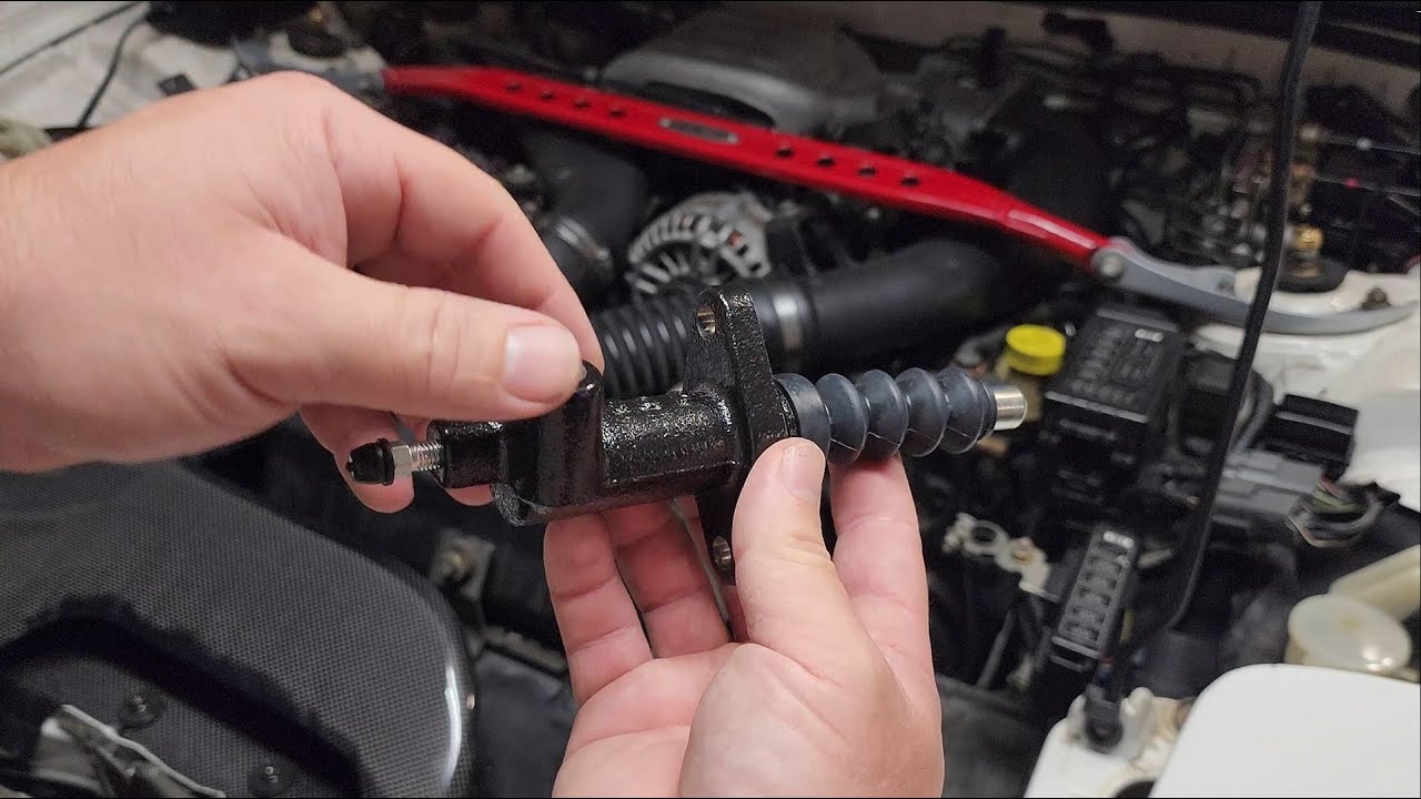 Replacing the RX7 clutch slave cylinder with a Mazda factory unit