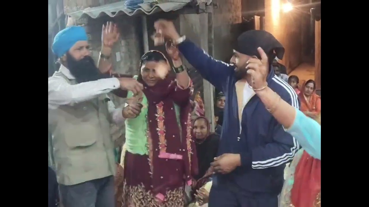 ਮਨਕੀਰਤ ਨਾਥ ਐਂਡ ਪਾਰਟੀ ਬੱਤੇ ਵਾਲੇ 7814841932        ਜਾਗਰਣ  ਪਿੰਡ ਕੋਟ ਗੰਗੂ ਰਾਇ